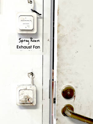  Spray Room Exhaust Switch
